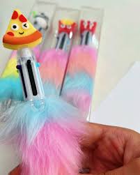 CANETA PELUCIA